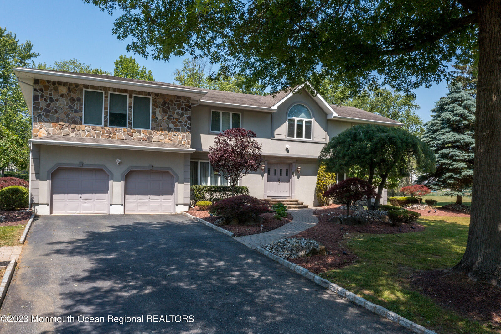 Property Photo:  3 Kennedy Drive  NJ 07746 