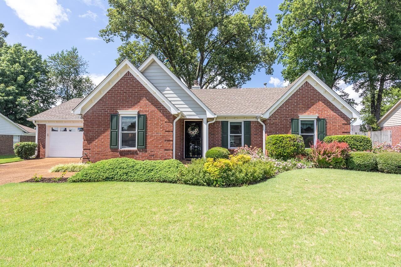Property Photo:  8046 Sandywood Ln  TN 38133 