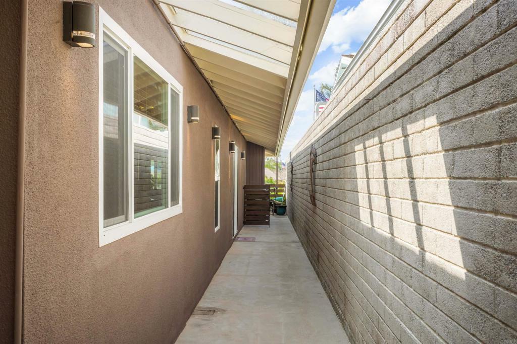 Property Photo:  1440 La Linda Drive  CA 92078 