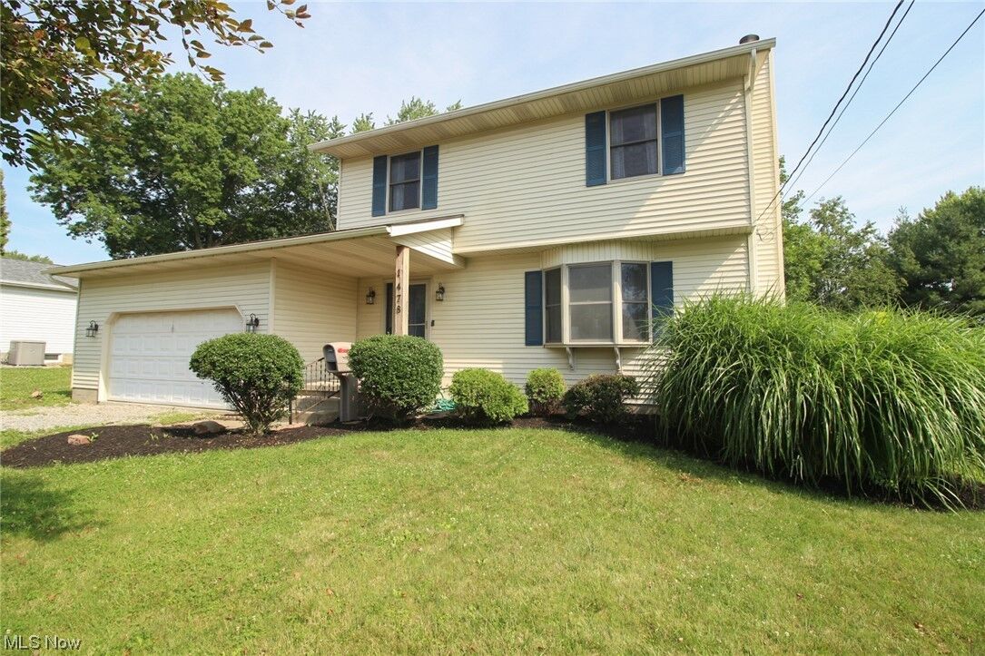 Property Photo: 1478 E 10th Street OH 44460