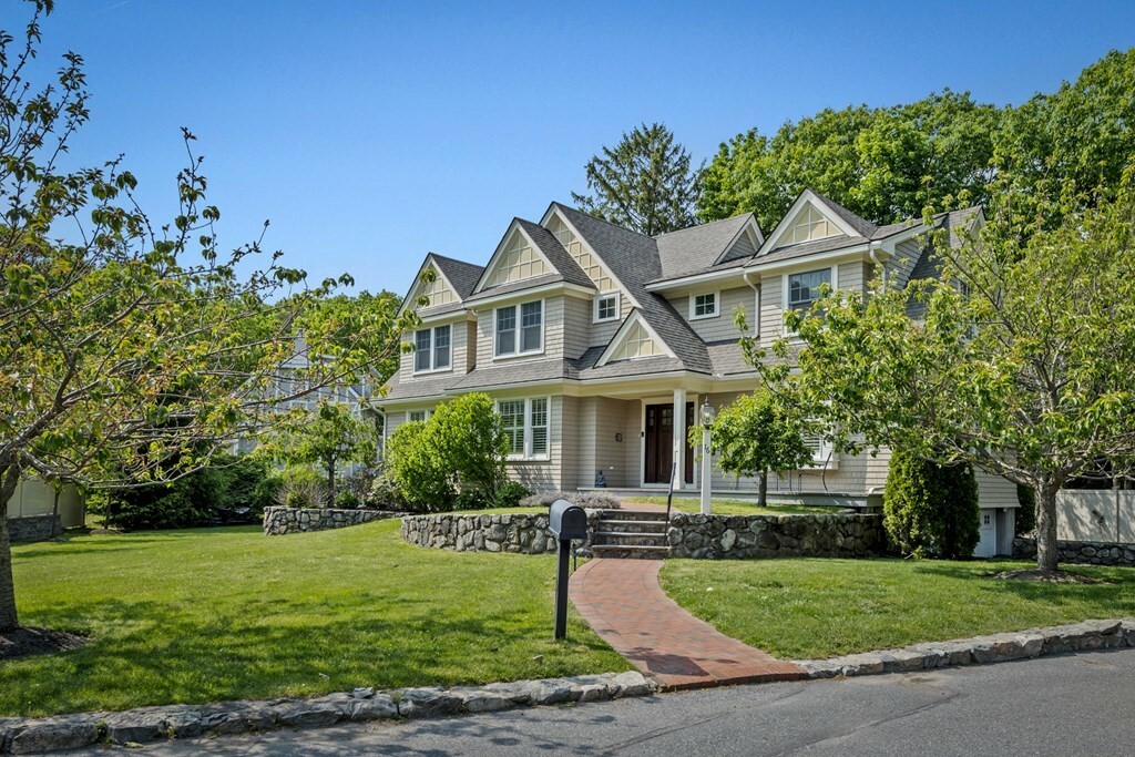 Property Photo:  16 Cliff Road  MA 01907 