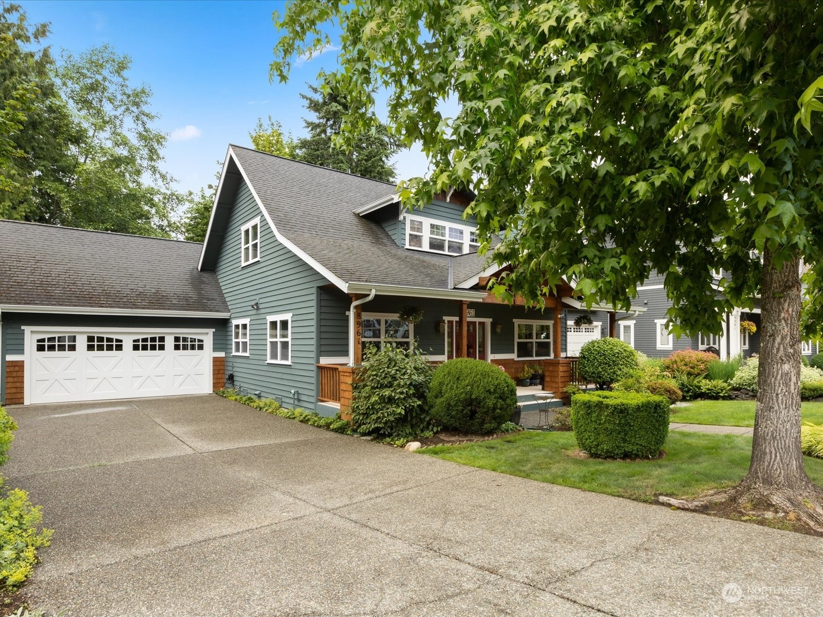 Property Photo:  8961 North Town Drive NE  WA 98110 