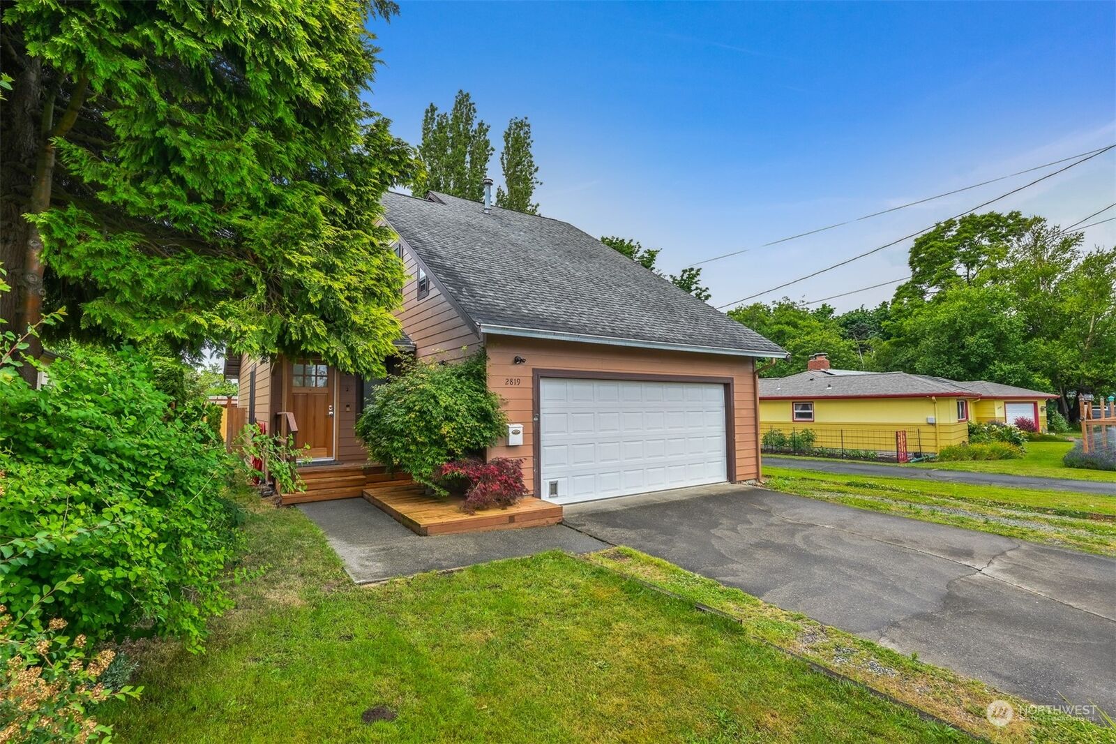 Property Photo: 2819 Lynn Street WA 98225