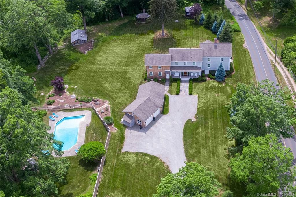 Property Photo: 761 Clapboard Hill Road CT 06437