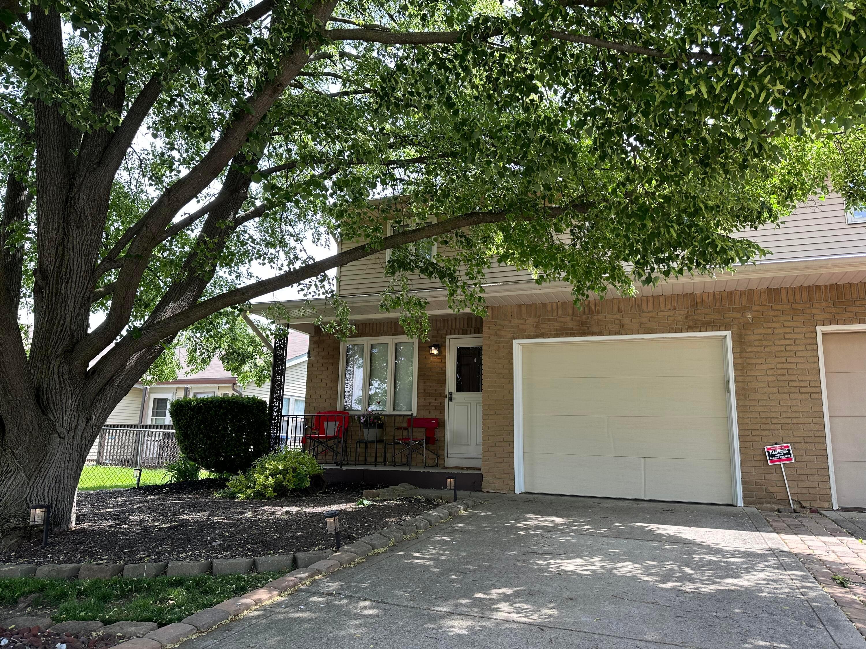 Property Photo: 1004 Westhaven Street OH 43228