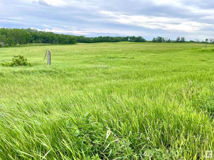 Property Photo:  41512 Township Road 624  AB T9M 1P1 