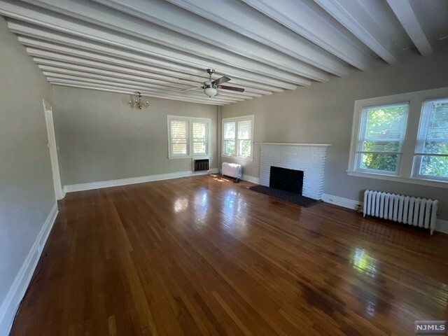 Property Photo:  123 South Maple Avenue 1  NJ 07450 