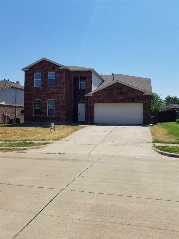 Property Photo:  916 Carthage Way  TX 76017 