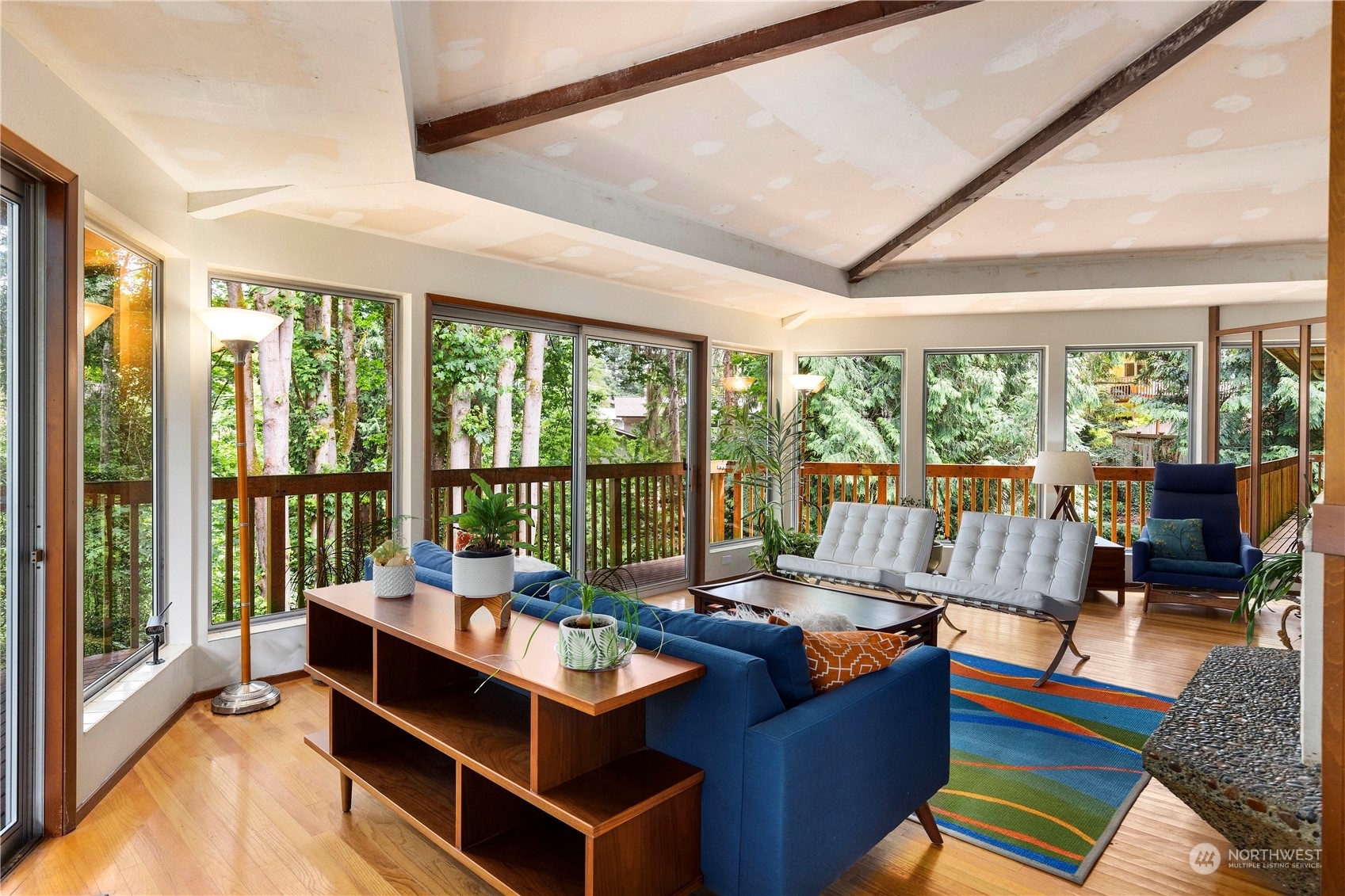 Property Photo: 12515 SE 48th Place WA 98006