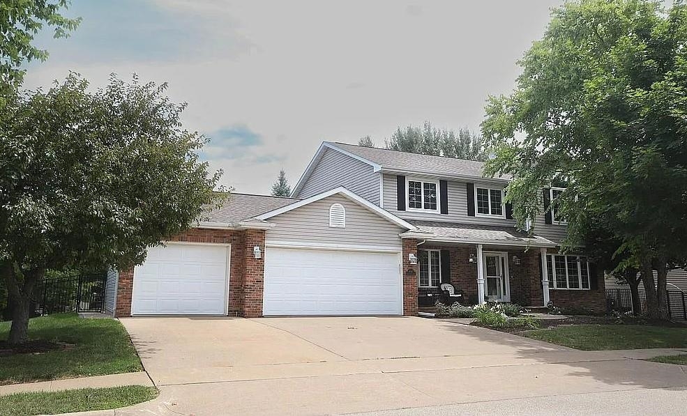 Property Photo:  844 Dorothy Kay Drive  IA 52003 