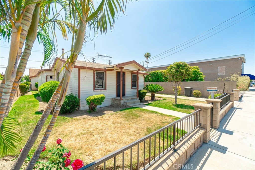 Property Photo:  18828 Jersey Avenue  CA 90701 