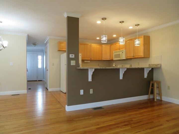 Property Photo:  201 Main St 9  MA 01801 