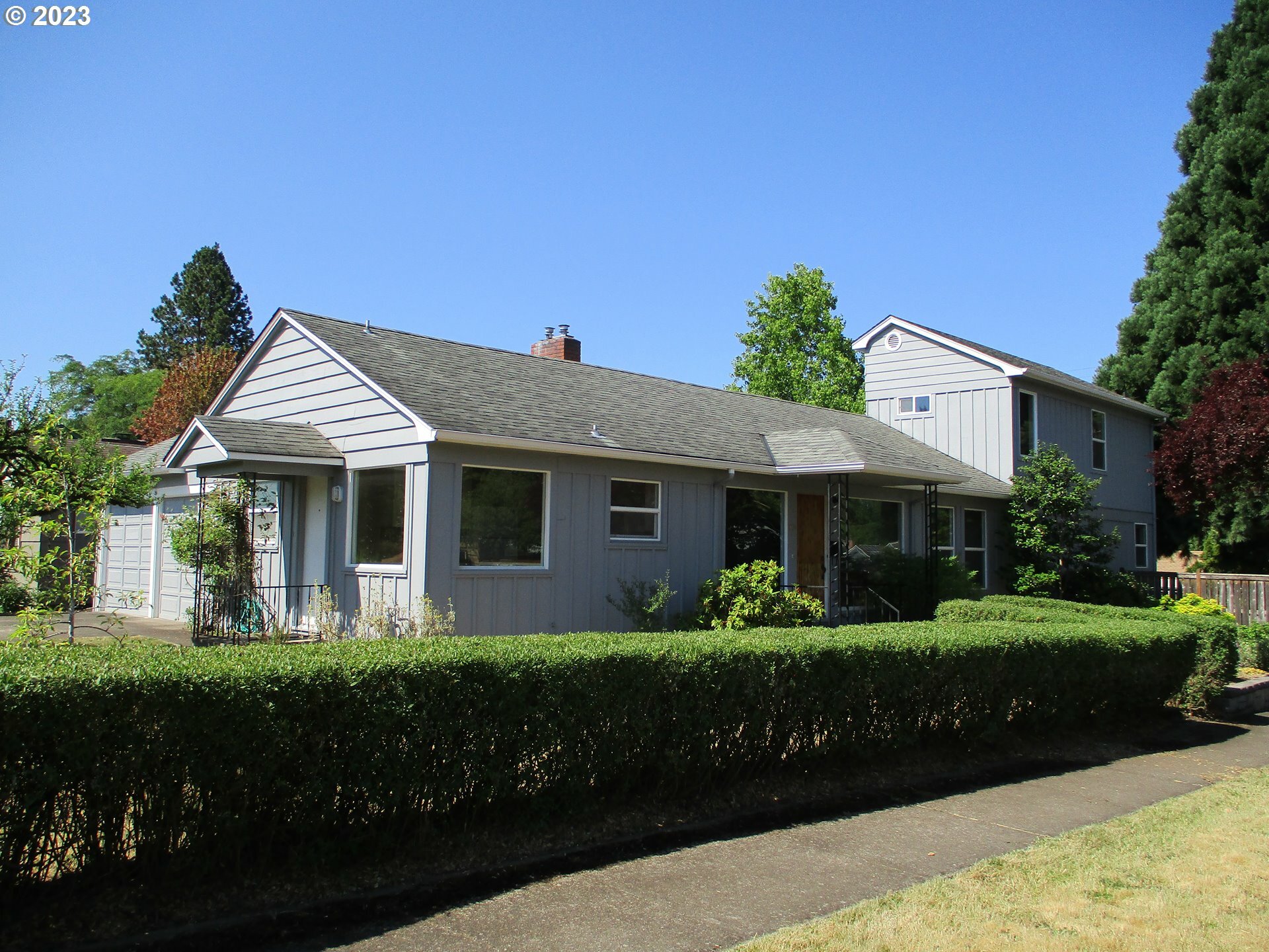 1010 W 20th Ave  Eugene OR 97405 photo