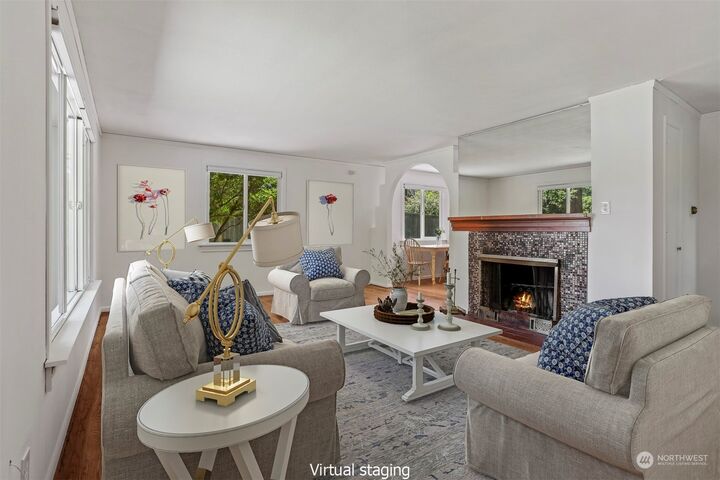 Property Photo: 15005 Wallingford Avenue N WA 98133