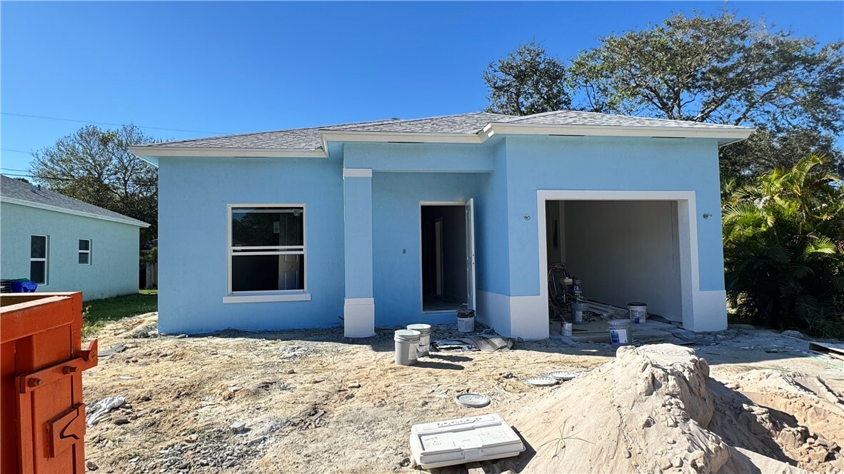 Property Photo:  2435 86th Drive  FL 32966 