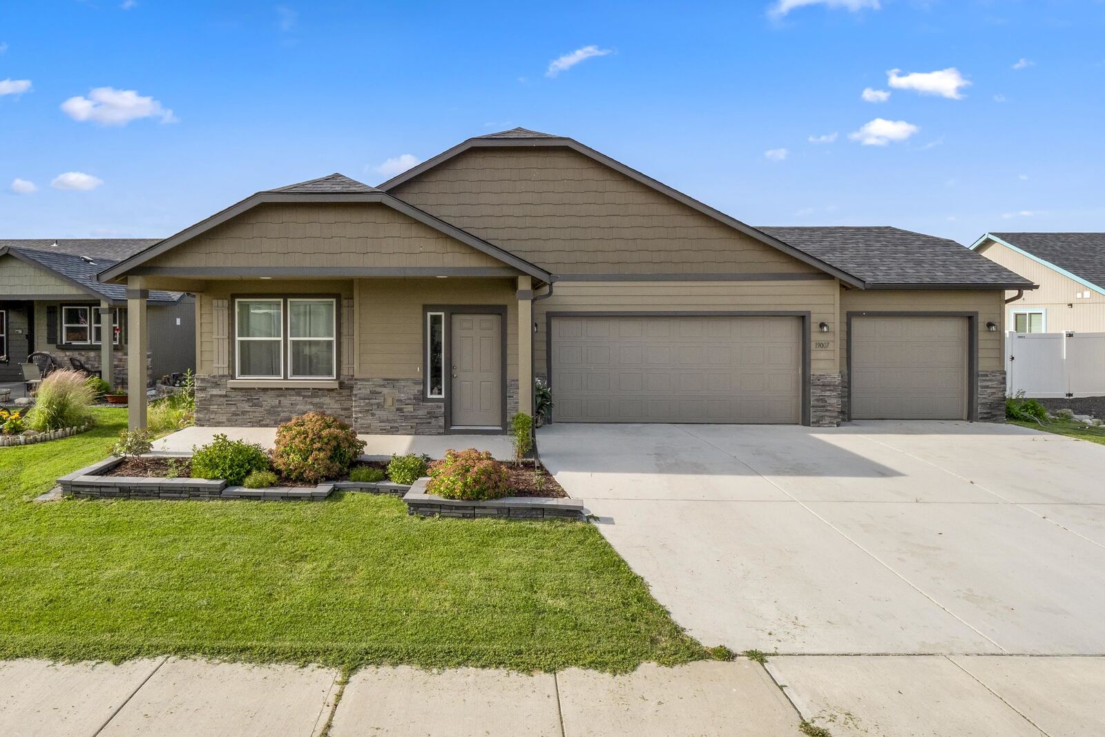 Property Photo:  19007 E Fairview Ave  WA 99027 