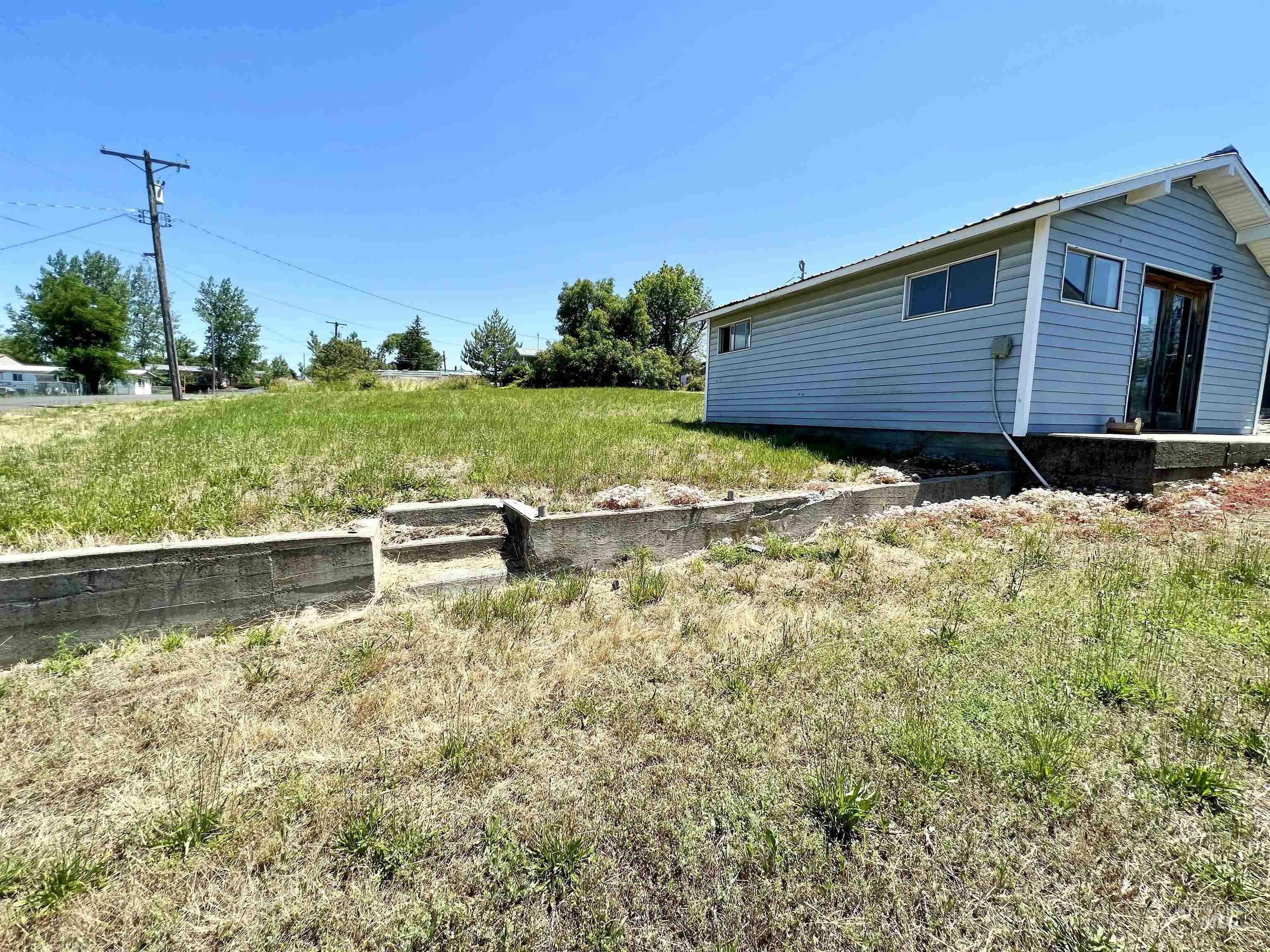 Property Photo:  210 E N 7th Street  ID 83530 