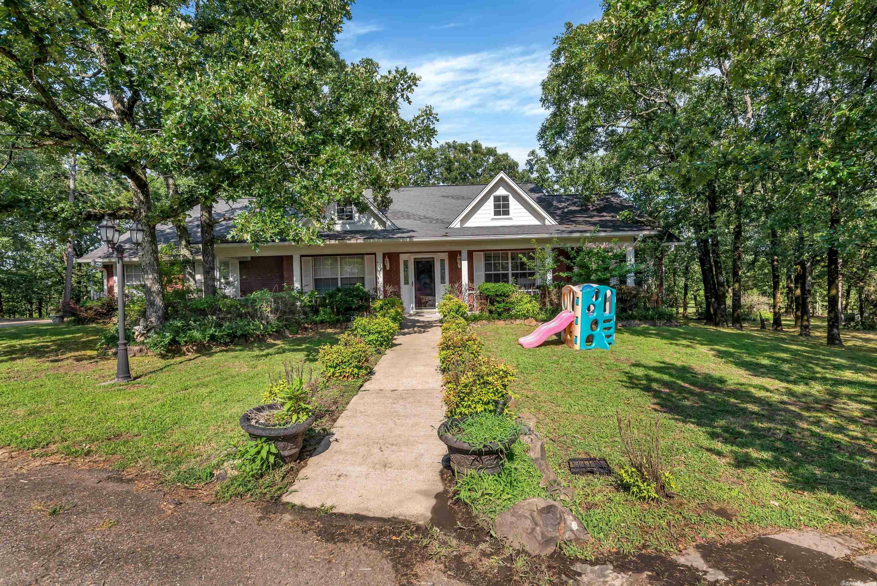 Property Photo:  406 Linden Ct  AR 71953 