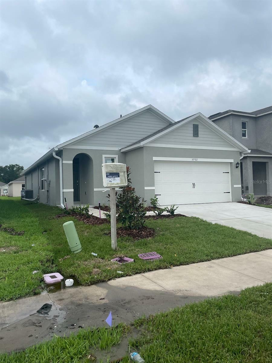 Property Photo:  3762 Sungrove Circle  FL 32771 