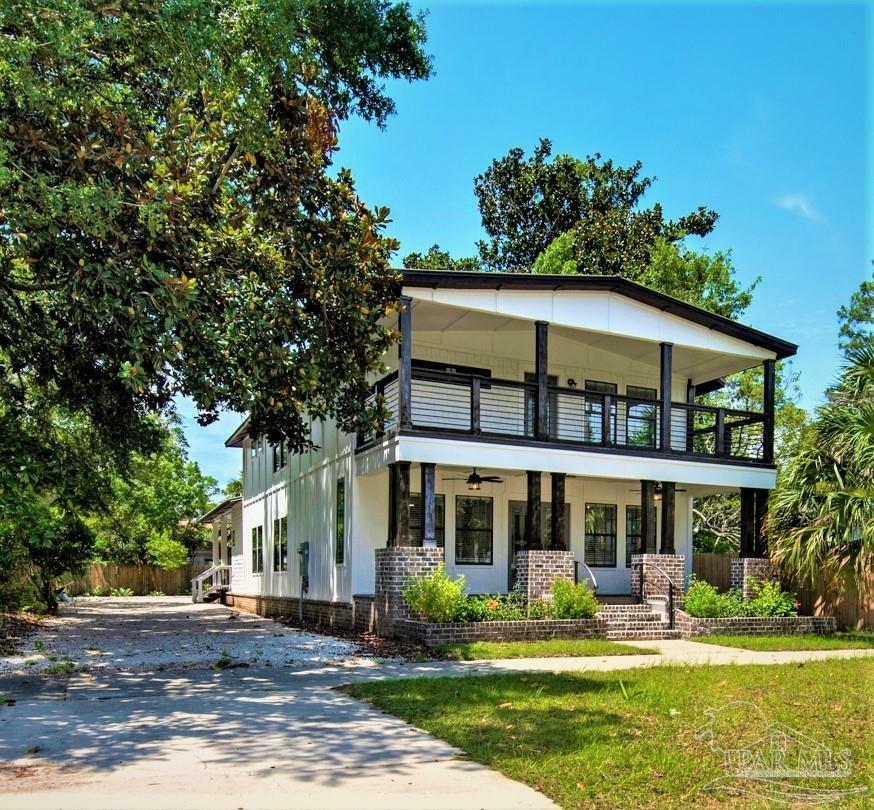 Property Photo:  1306 E Gonzalez St  FL 32501 