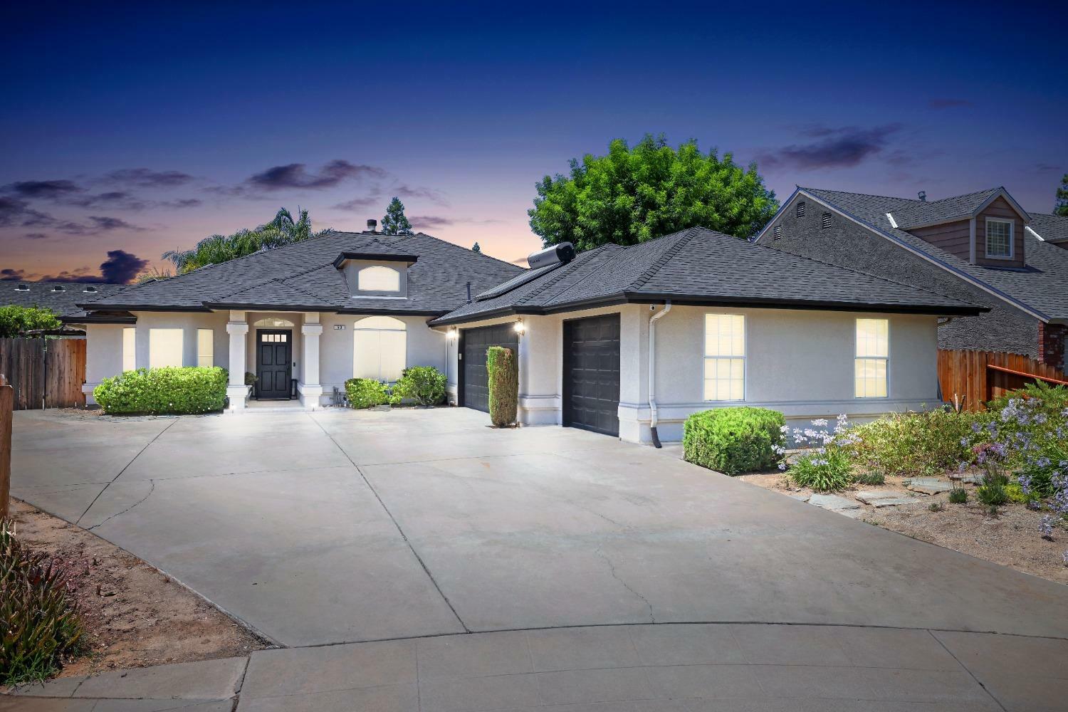 Property Photo:  50 N Caesar Avenue  CA 93612 