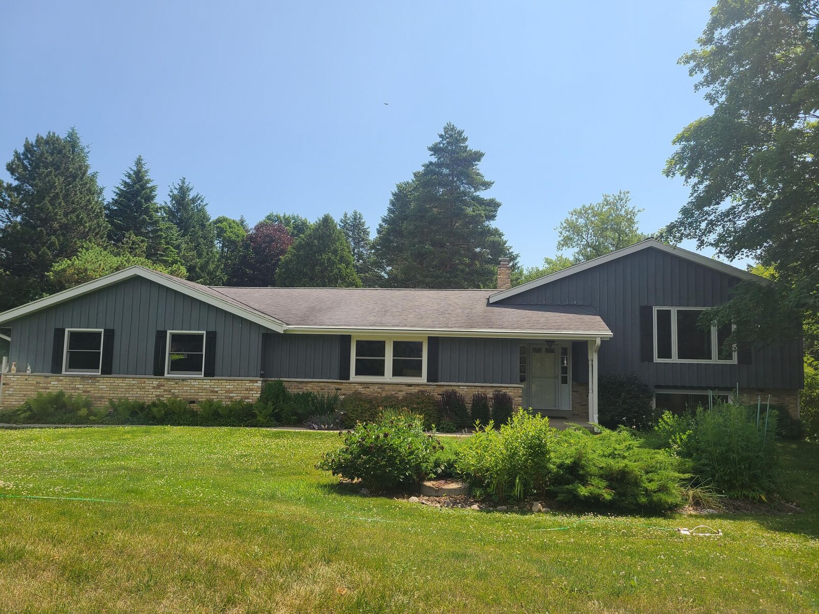 Property Photo:  2456 Hannemann Rd  WI 53024 