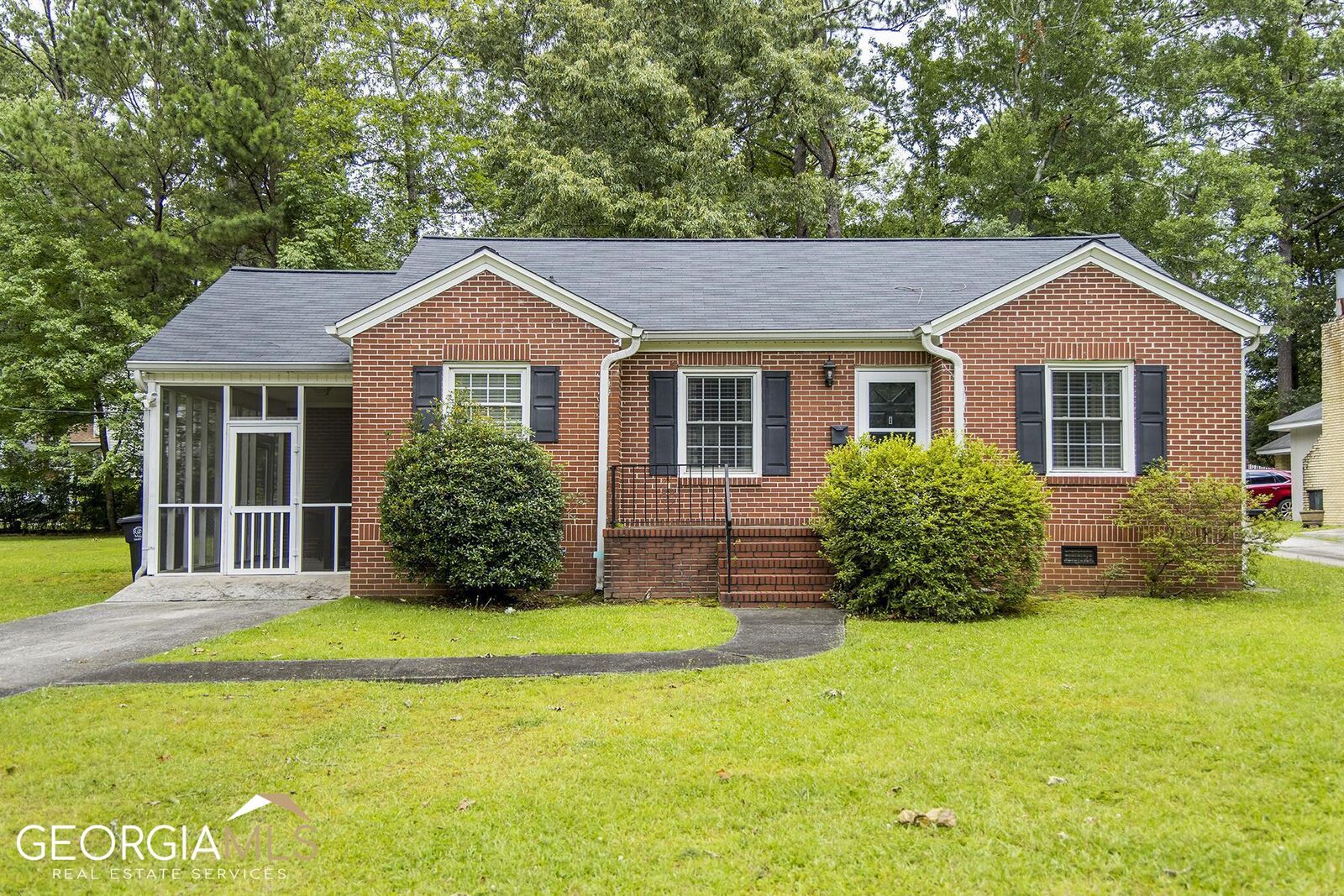 Property Photo:  18 Oakwood Street  GA 30165 