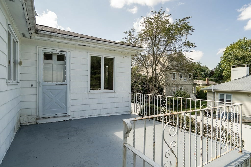 Property Photo: 52 Cottonwood Rd. MA 02482