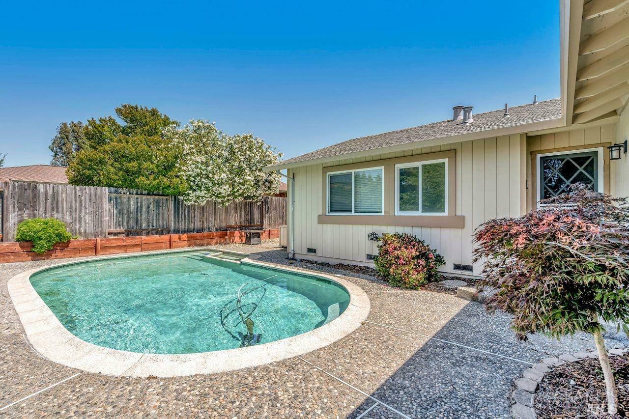 Property Photo:  672 Bambi Lane  CA 95409 