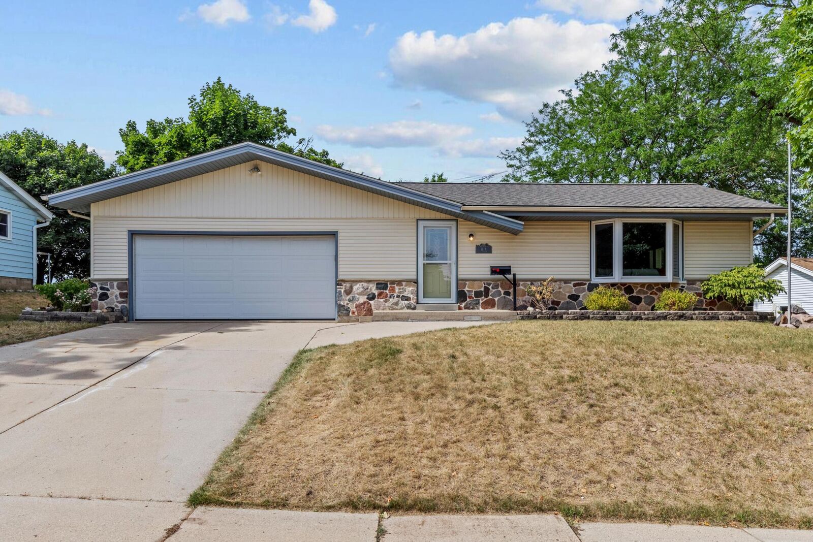 Property Photo: 1118 Jefferson St WI 53090