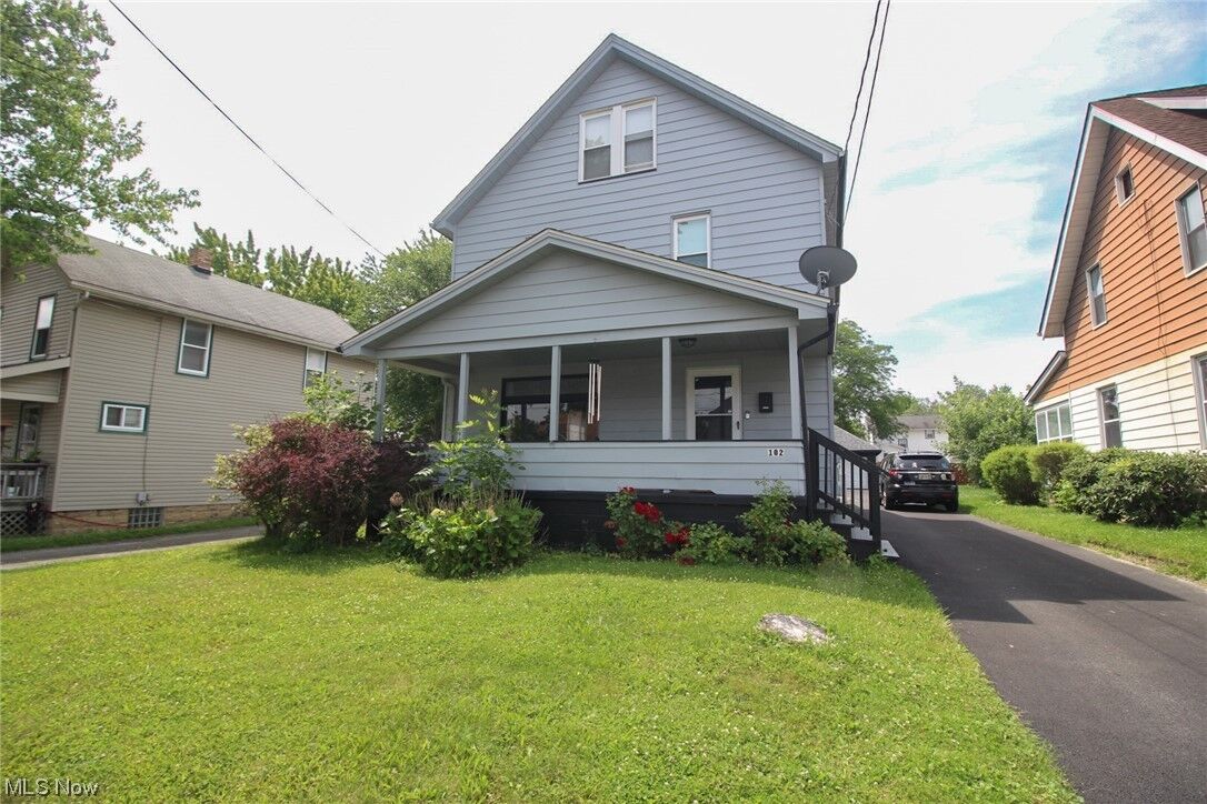 Property Photo:  102 Creed Street  OH 44471 