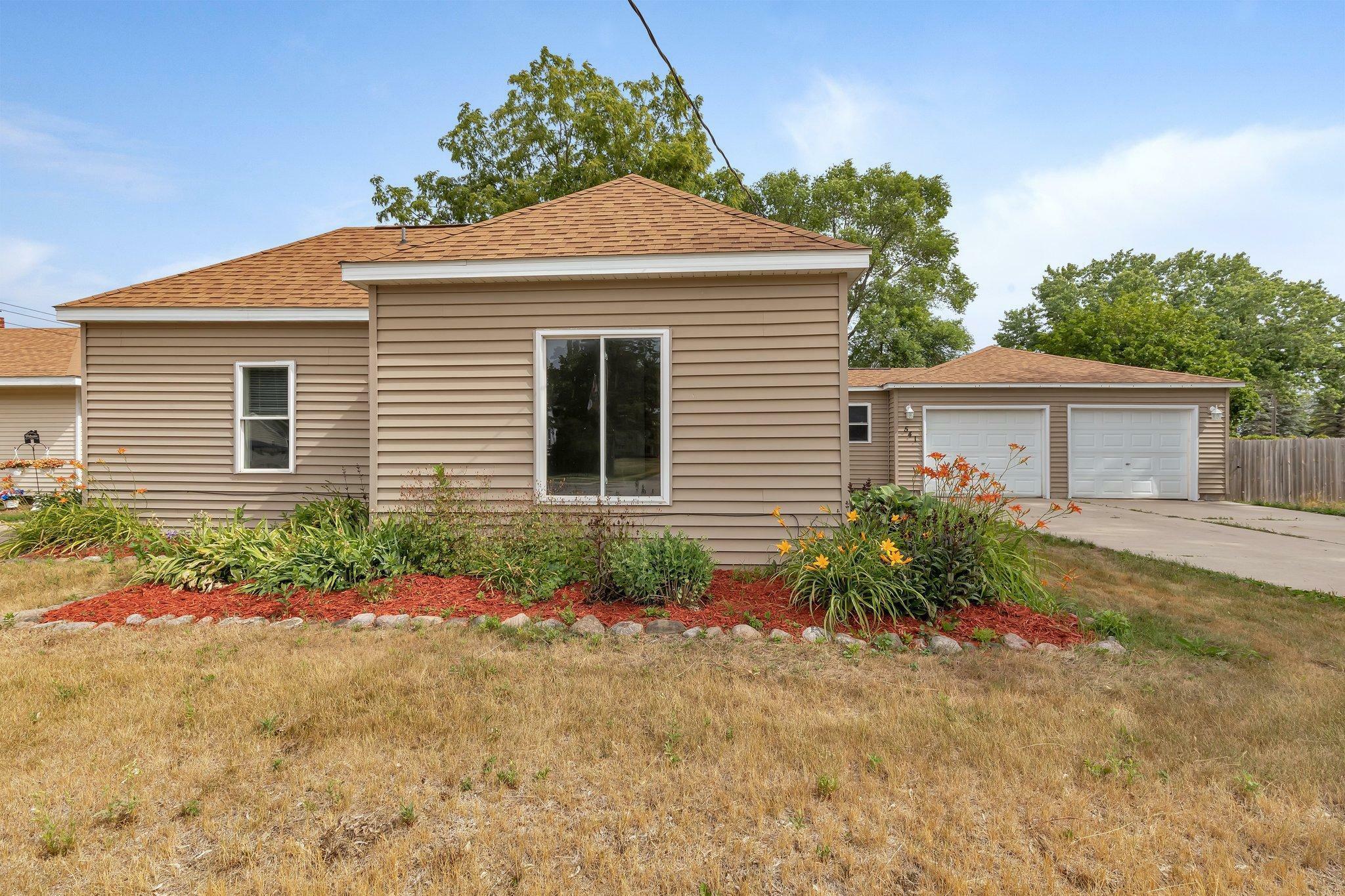 Property Photo: 541 Hazel Avenue E MN 55353