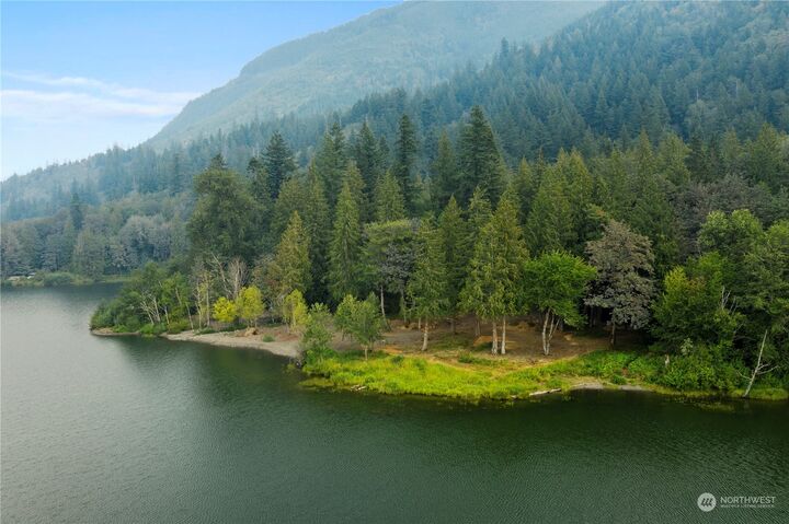 9267 Upper Frost Creek Road  Maple Falls WA 98266 photo