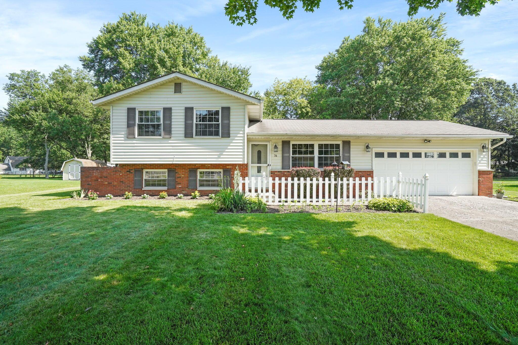 Property Photo: 74 Burr Oak SW Drive OH 43062