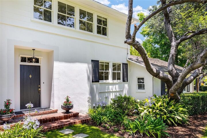 Property Photo:  5 Hacienda Drive  CA 91006 