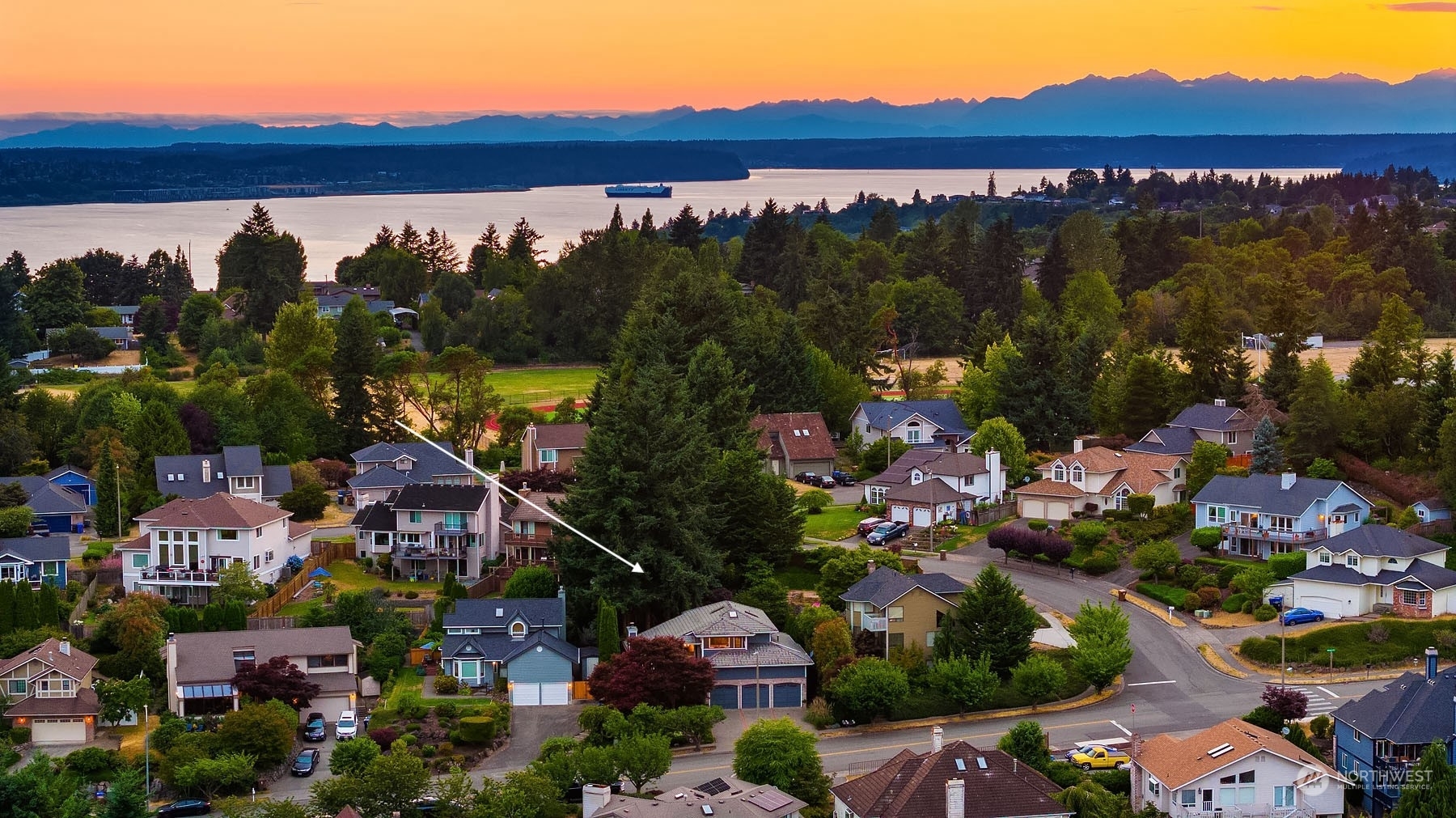 Property Photo: 4002 Nassau Avenue NE WA 98422