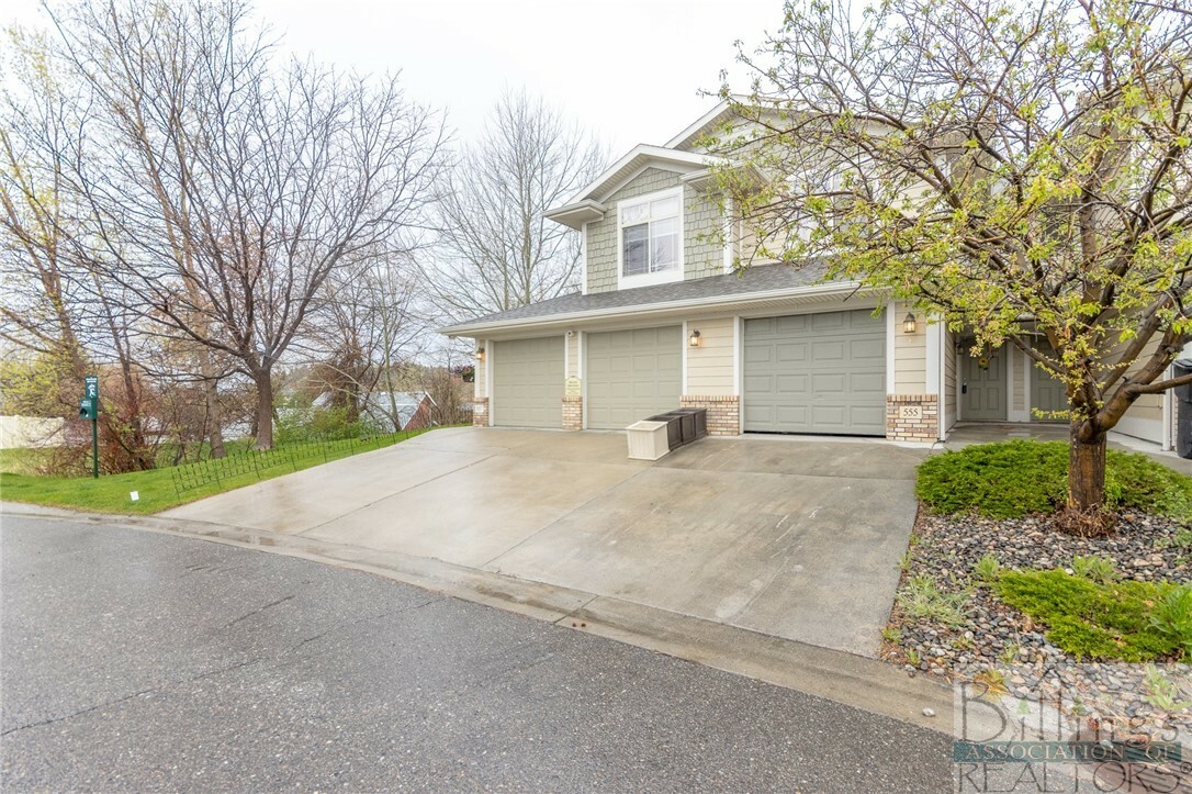 Property Photo:  555 Killarney Street  MT 59105 