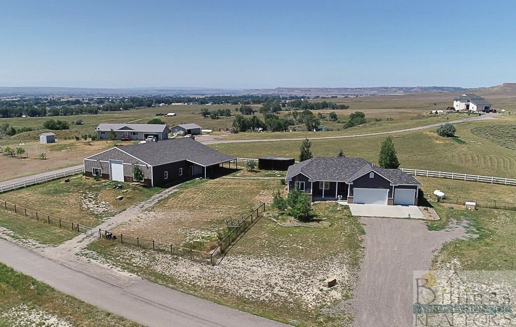Property Photo: 1740 Lobo Drive MT 59044