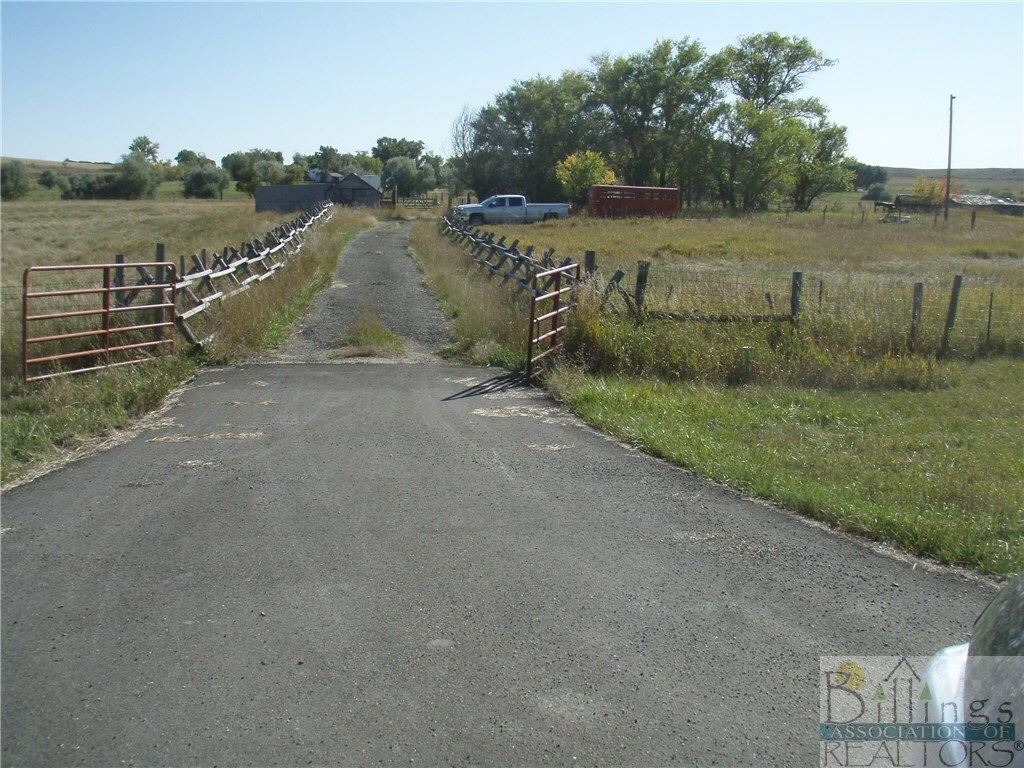 Property Photo:  00 Highway 212  MT 59041 