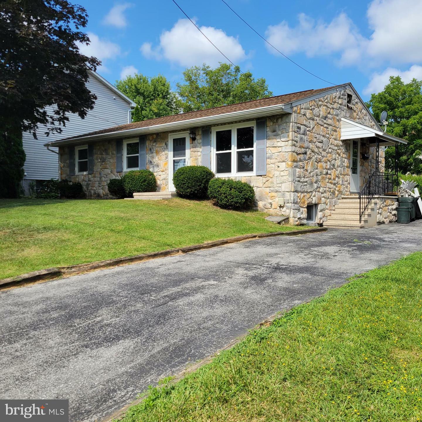 Property Photo: 340 Ridge Avenue PA 17268