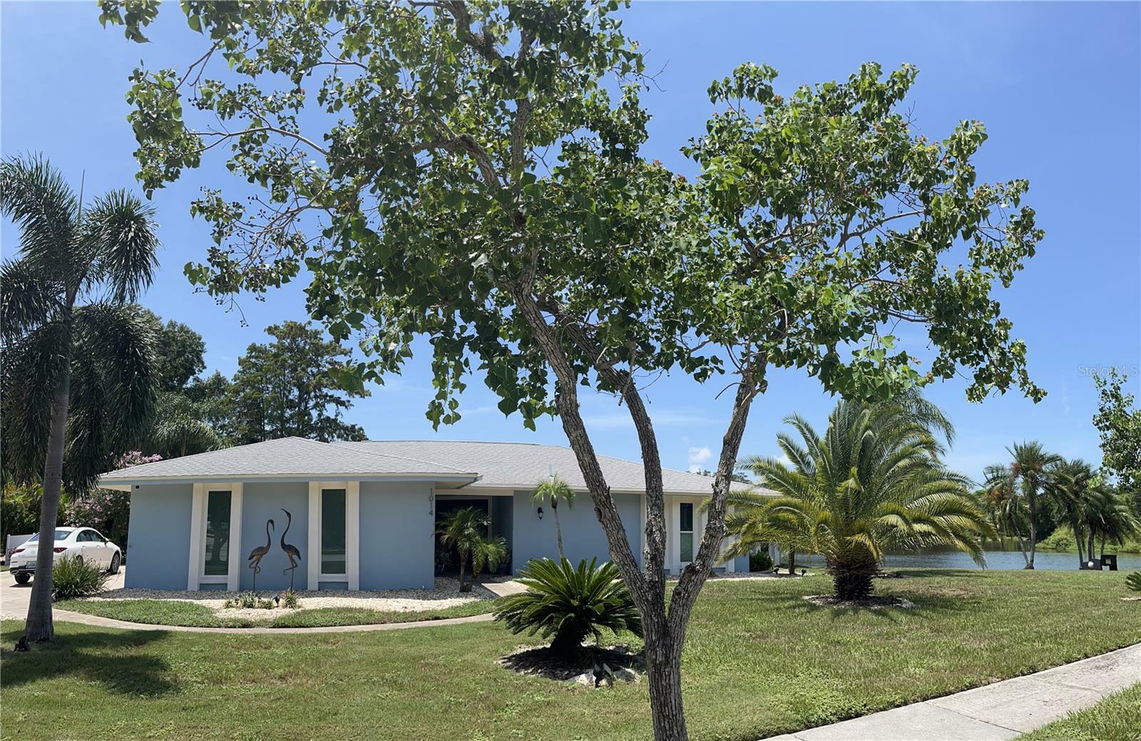 Property Photo: 1014 Beaver Drive FL 34689