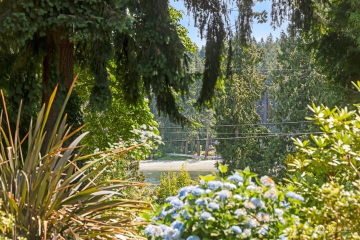 Property Photo:  17137 S Angeline Avenue NE  WA 98392 