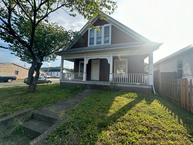 Property Photo: 1703 S 5th Street OH 45638