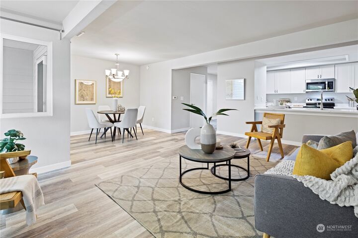 Property Photo: 7495 Old Redmond Road 417 WA 98052