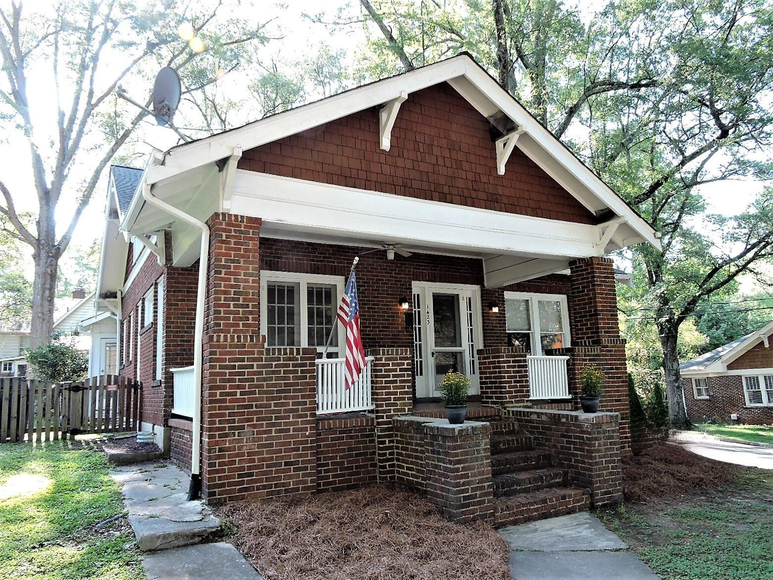 Property Photo: 1423 N Duke Street NC 27701