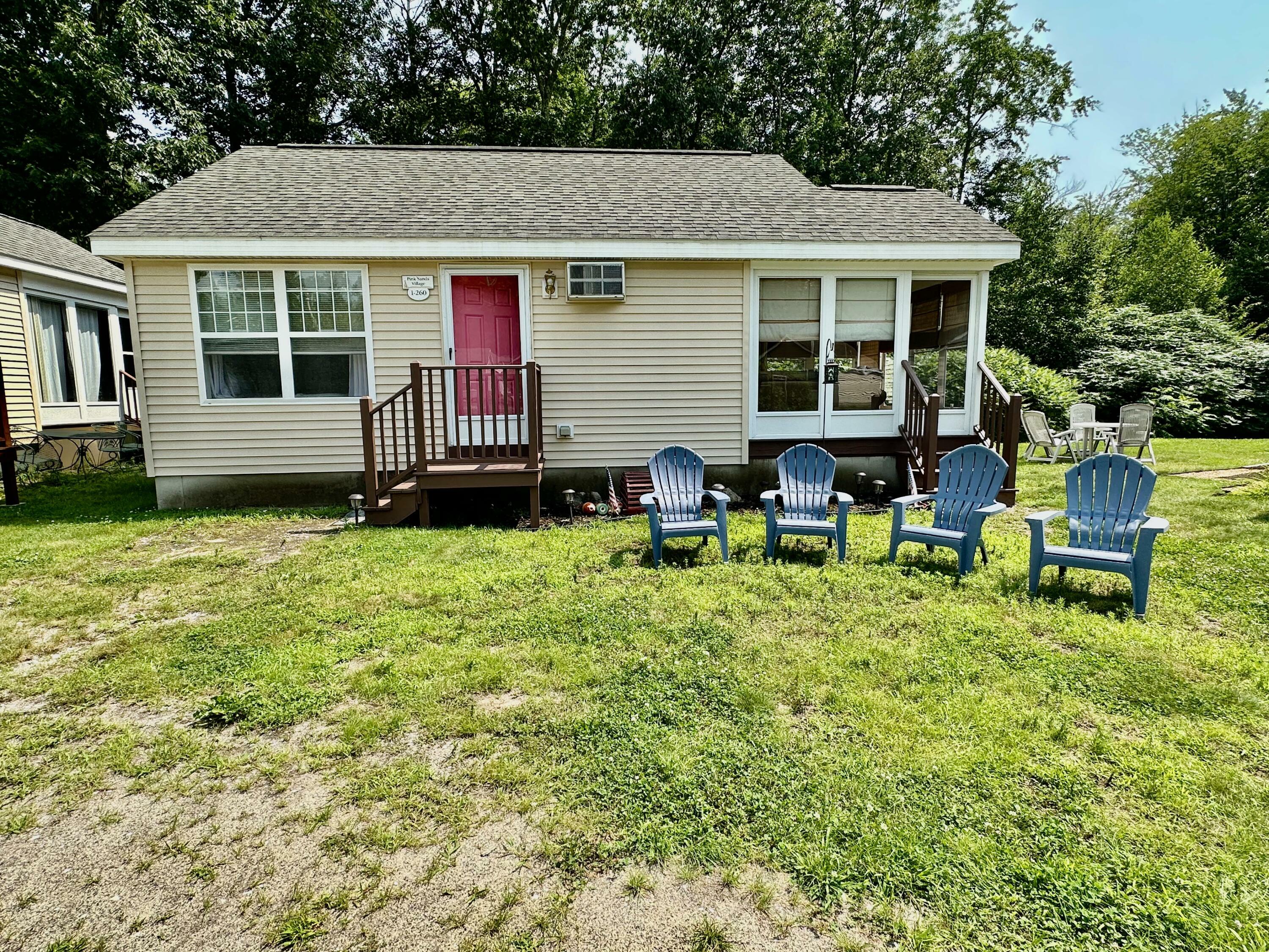 Property Photo: 412 Post Road 260 ME 04090