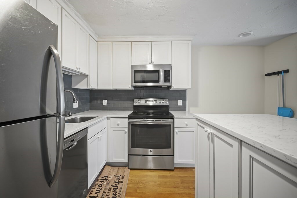 Property Photo: 148 Quincy Shore Dr 31 MA 02171
