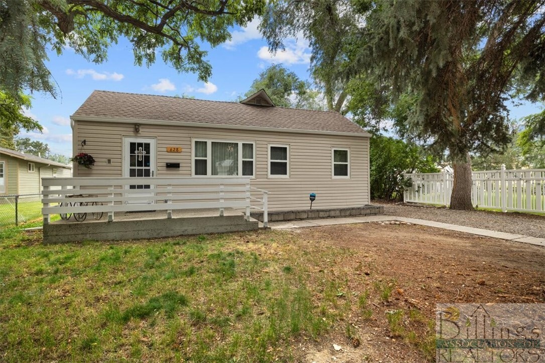 Property Photo: 628 Beverly Hill Boulevard MT 59102