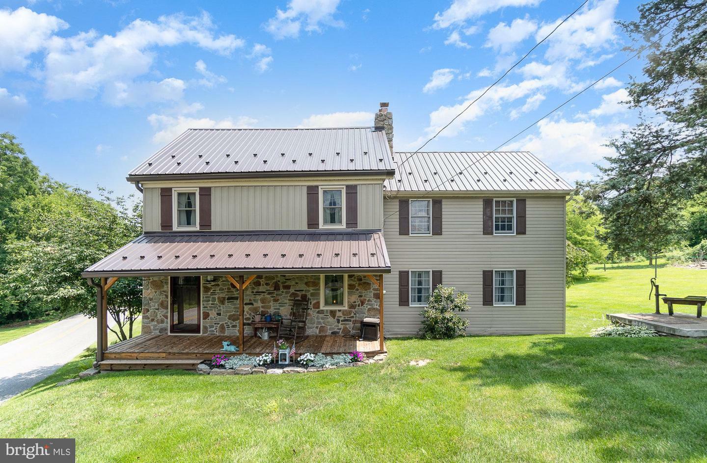 Property Photo:  265 Jackson Square Road  PA 17364 