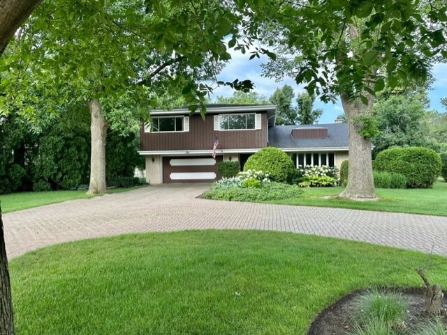 Property Photo: 194 Aspen Lane IL 60035